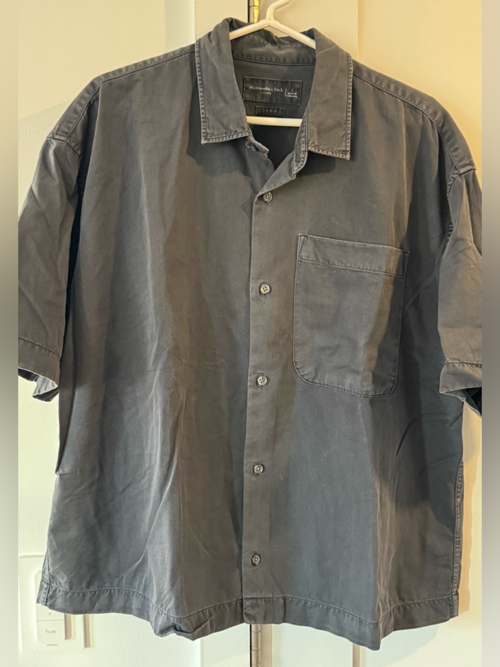 Abercrombie & Fitch Cropped Twill Button-Up
